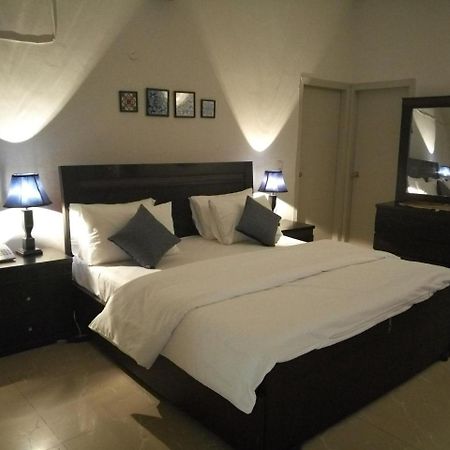 Pyramid International Guest House Islamabad Esterno foto