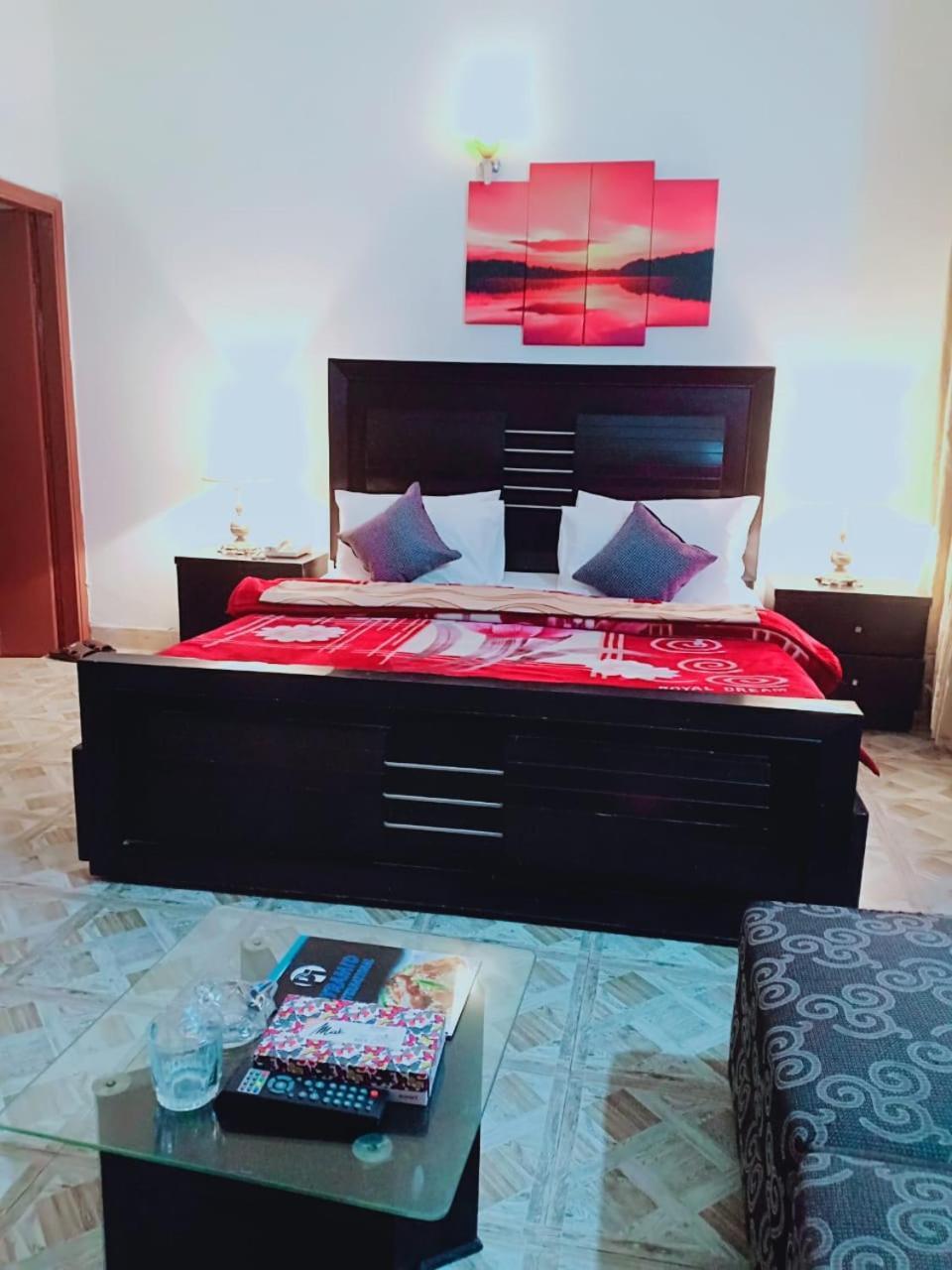 Pyramid International Guest House Islamabad Esterno foto