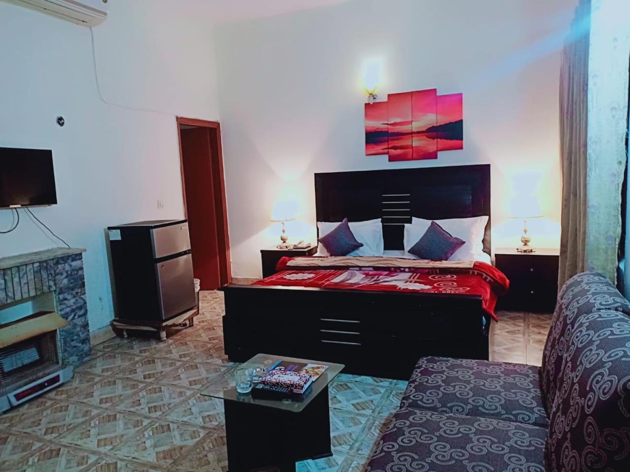 Pyramid International Guest House Islamabad Esterno foto