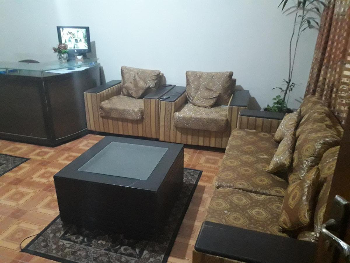Pyramid International Guest House Islamabad Esterno foto